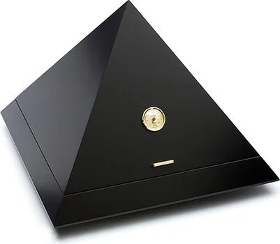 Pyramid Deluxe